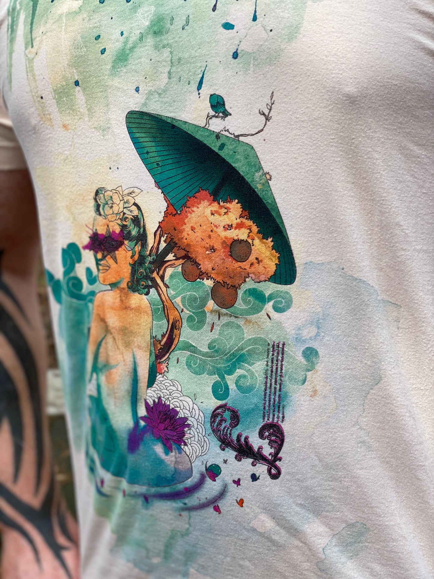 Psychedelic Pin Up Girl (Retro T-Shirt)