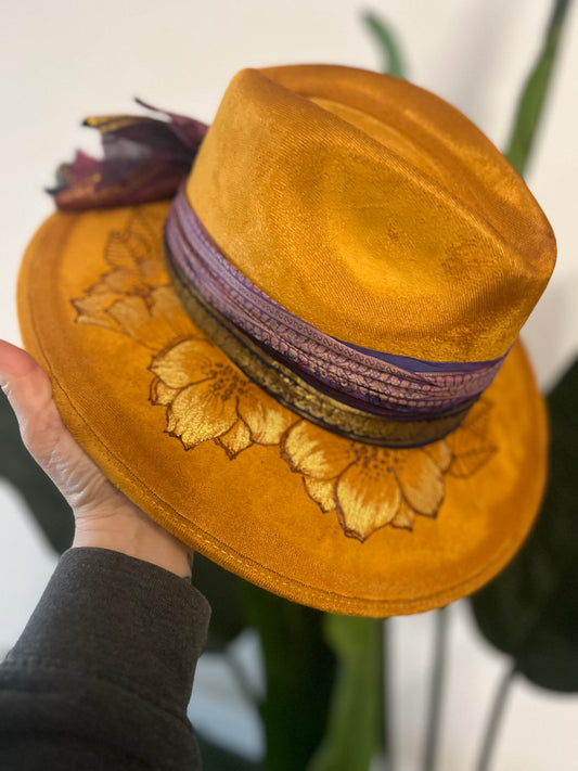 Gold Dust Magnolias Hat