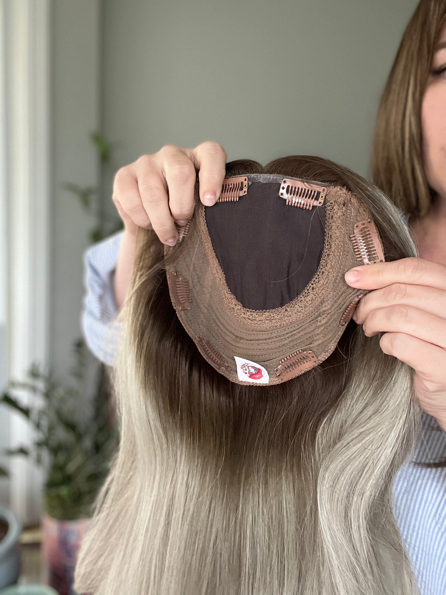 Icy Blonde Smudged Natural Root Topper 19-20 Inches