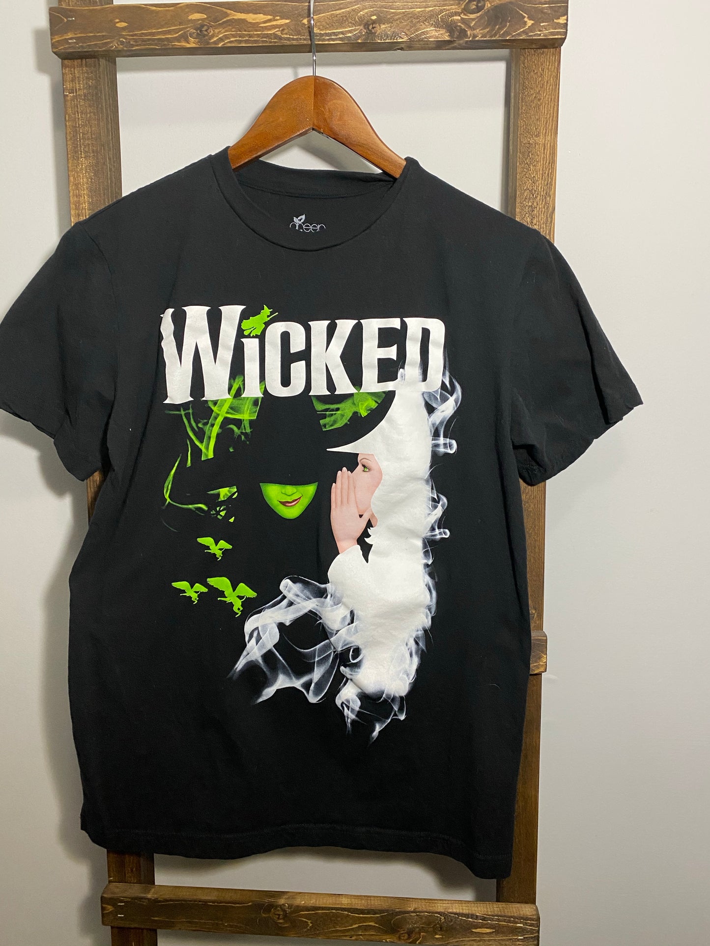 Wicked (Retro T-Shirt)